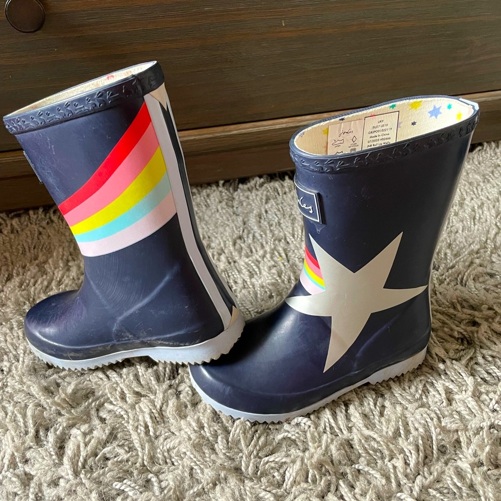 Joules Roll Up Welly — size 10 kids, navy/rainbow/star